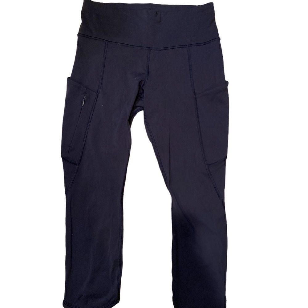 Athleta Navy Yoga  Capris Size Small